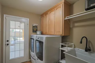 310 Glen Rose Avenue, Cleburne, TX 76033 - Photo 21