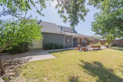 310 Glen Rose Avenue, Cleburne, TX 76033 - Photo 25