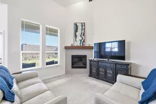 14868 Gilley Ln, Fort Worth, TX 76052 - Photo 9