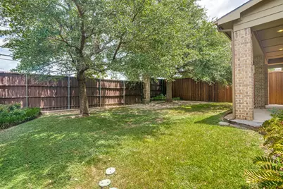 10715 Dixon Branch Drive, Dallas, TX 75218 - Photo 29