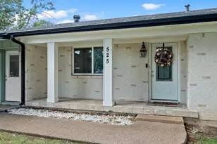 525 W 7th St, Crawford, TX 76638 - Photo 3