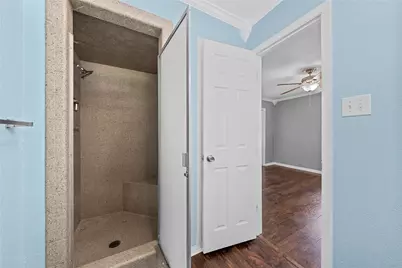 525 W 7th Street, Crawford, TX 76638 - Photo 13