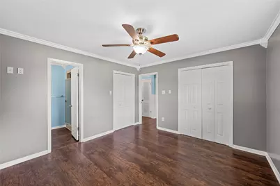 525 W 7th Street, Crawford, TX 76638 - Photo 11