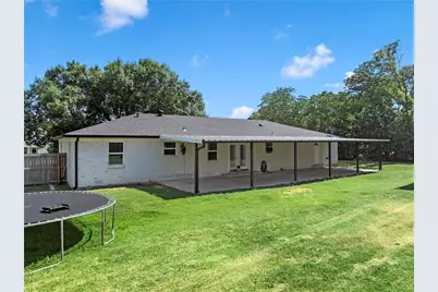 525 W 7th Street, Crawford, TX 76638 - Photo 19