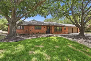 6113 Whitman Ave, Fort Worth, TX 76133 - Photo 3