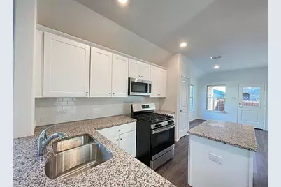 2372 Pyrite Drive, Little Elm, TX 76227 - Photo 5