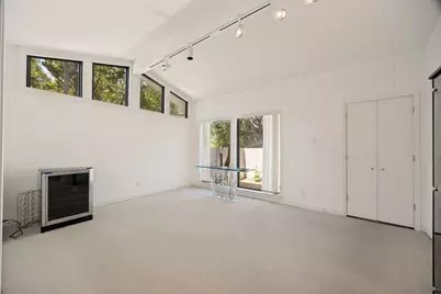 6715 Glenhurst Drive, Dallas, TX 75254 - Photo 13