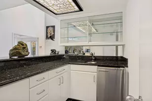 6715 Glenhurst Dr, Dallas, TX 75254 - Photo 13