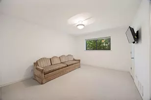 6715 Glenhurst Dr, Dallas, TX 75254 - Photo 21