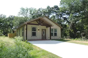 163 Lake Creek Dr, Mabank, TX 75156 - Photo 1