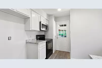 2904 Kathleen Lane, Euless, TX 76039 - Photo 7