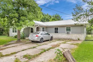 610 E Limestone Ave, Mart, TX 76664 - Photo 23
