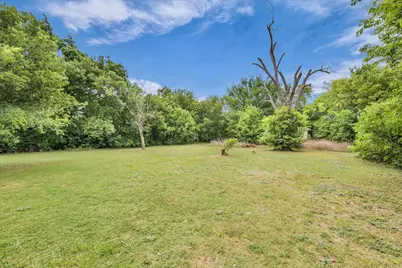 610 E Limestone Avenue, Mart, TX 76664 - Photo 27