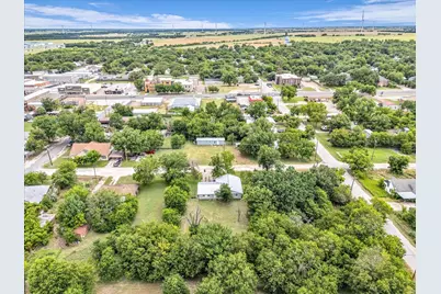 610 E Limestone Avenue, Mart, TX 76664 - Photo 29