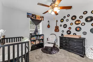 610 E Limestone Ave, Mart, TX 76664 - Photo 17