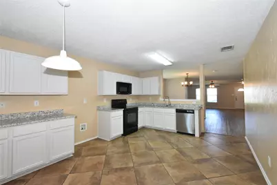1130 Seneca Drive, Arlington, TX 76017 - Photo 5