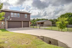 119 Antler Ridge Ct, Azle, TX 76020 - Photo 37
