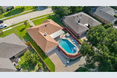 1810 Tiburon Bend, Lewisville, TX 75067 - Photo 11