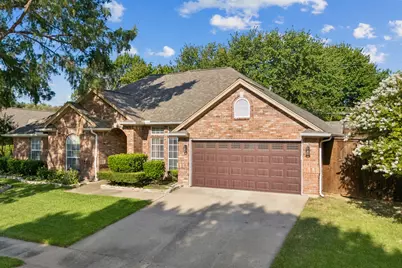 7329 Hidden Oaks Drive, North Richland Hills, TX 76182 - Photo 3