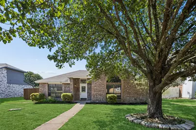 825 Weaver Street, Cedar Hill, TX 75104 - Photo 1