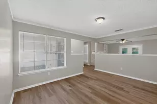 6608 Gary Ln, Fort Worth, TX 76112 - Photo 15
