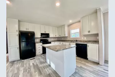 903 SW 24th Street, Mineral Wells, TX 76067 - Photo 1