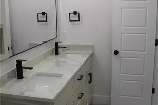 936 E Annie St, Fort Worth, TX 76104 - Photo 27
