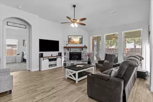 2200 Simpson Ln, Mansfield, TX 76063 - Photo 13