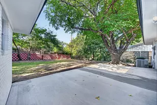 7516 S College Cir, North Richland Hills, TX 76180 - Photo 23