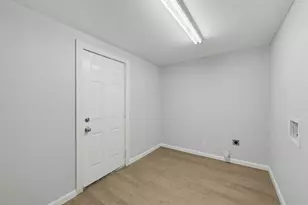 300 Emma St, Fort Worth, TX 76111 - Photo 17