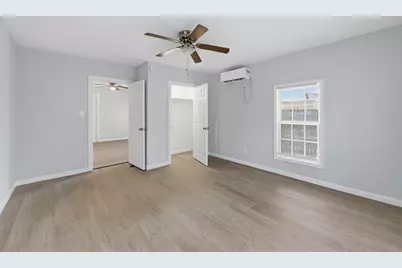 300 Emma Street, Fort Worth, TX 76111 - Photo 13