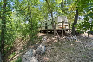 2205 Hickory St, Mabank, TX 75156 - Photo 3