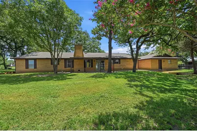 100 Mohican Trail, Lake Kiowa, TX 76240 - Photo 29