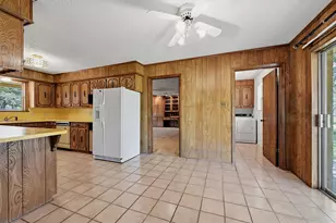 100 Mohican Trail, Lake Kiowa, TX 76240 - Photo 9