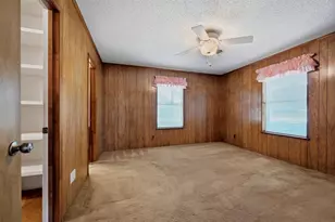 100 Mohican Trail, Lake Kiowa, TX 76240 - Photo 15