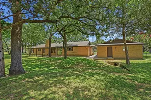 100 Mohican Trail, Lake Kiowa, TX 76240 - Photo 31