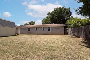 2008 Vickie Dr, Irving, TX 75060 - Photo 5