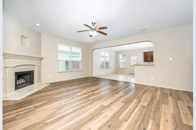 1104 Nora Lane, Denton, TX 76210 - Photo 7