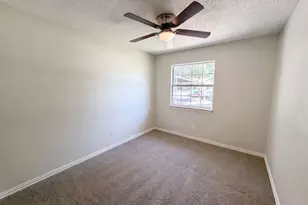 5608 Cherilee Ln, Haltom City, TX 76148 - Photo 13