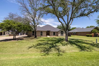 612 Aqua Vista Drive, Granbury, TX 76049 - Photo 1