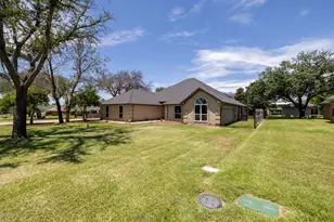 612 Aqua Vista Dr, Granbury, TX 76049 - Photo 29