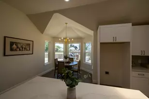 612 Aqua Vista Dr, Granbury, TX 76049 - Photo 9