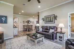 3207 Windcrest Dr, Granbury, TX 76049 - Photo 19