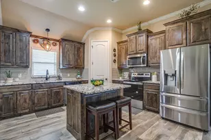 3207 Windcrest Dr, Granbury, TX 76049 - Photo 5