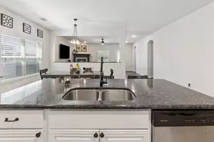 9012 Conroe Dr, Denton, TX 76226 - Photo 23