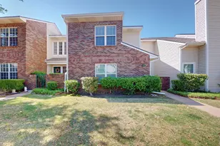 846 Creekside Dr, Lewisville, TX 75067 - Photo 3
