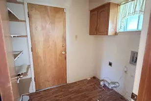3811 Laurel Canyon Dr, Dallas, TX 75233 - Photo 9