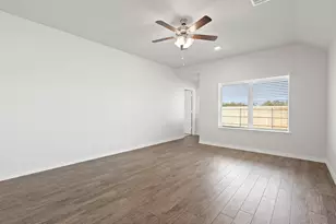 9232 Union Pacific Dr, Fort Worth, TX 76036 - Photo 5