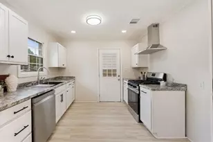 4121 Alamo Ave, Fort Worth, TX 76107 - Photo 9