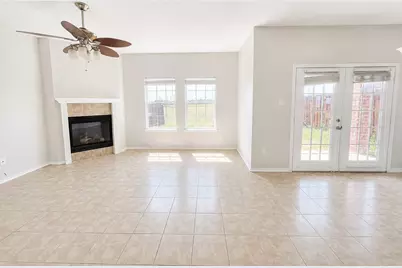 127 Castleridge Drive #B, Little Elm, TX 75068 - Photo 3